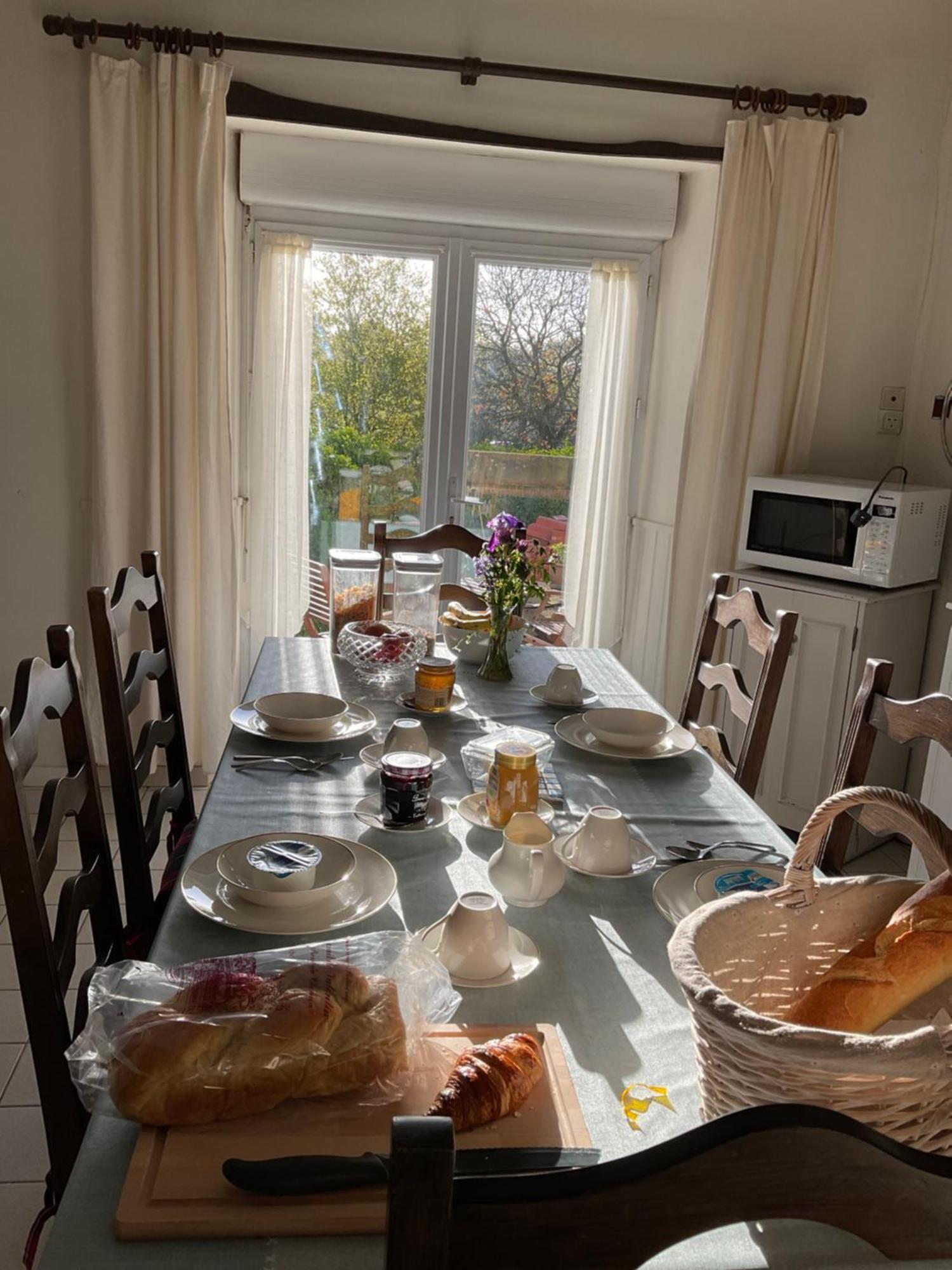La Brionniere Bed and Breakfast Saint-Pierre-du-Chemin Exteriör bild
